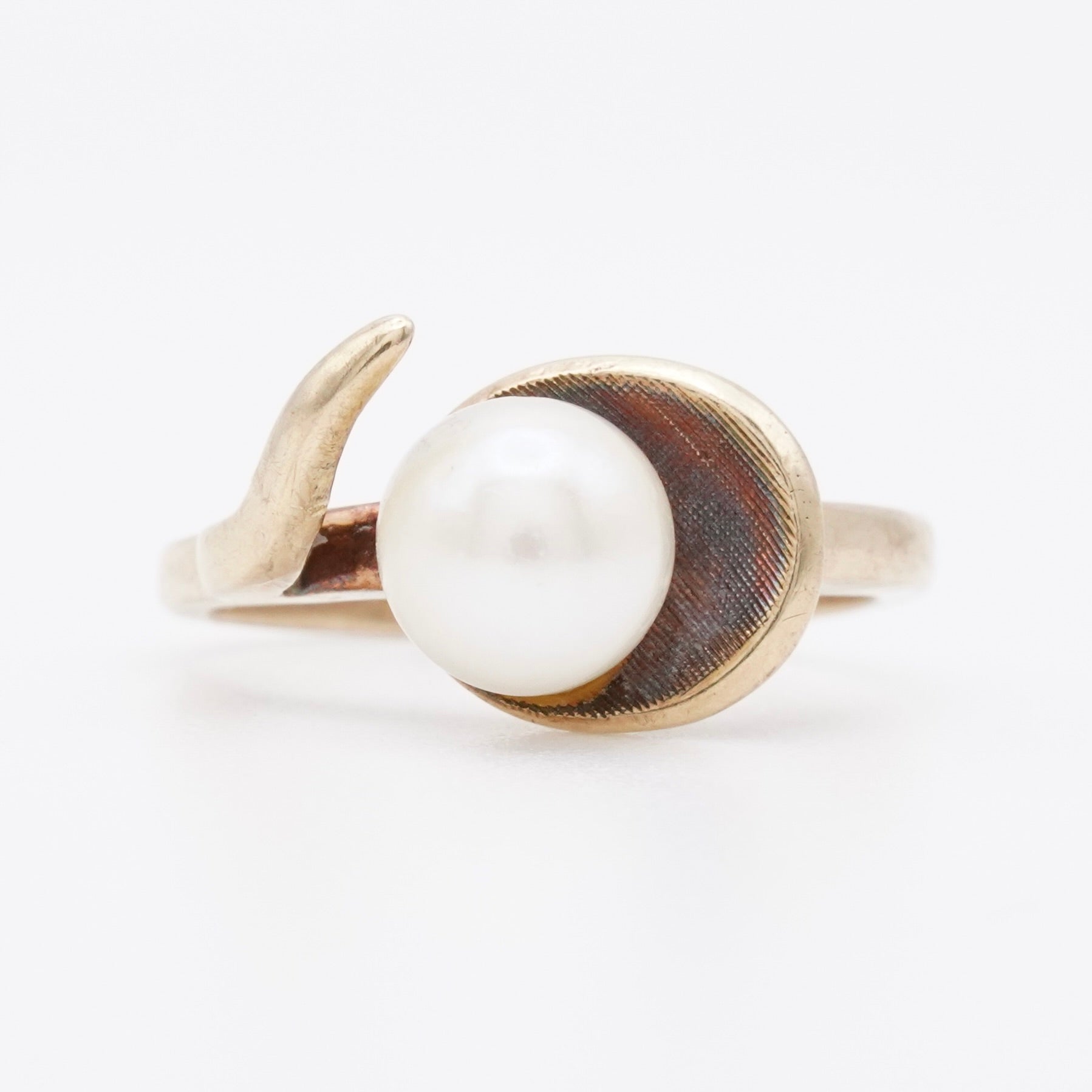 Vintage Pearl Ring in 10K Gold