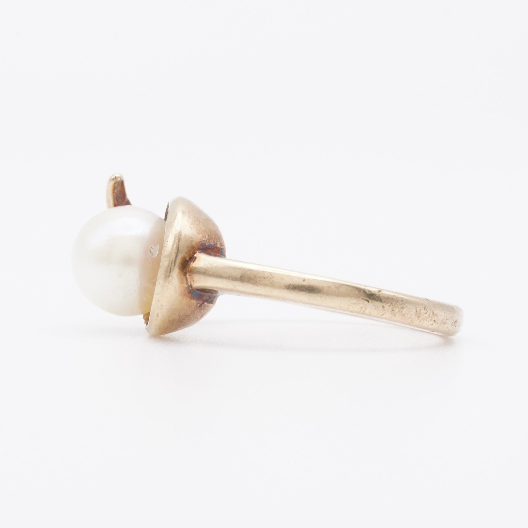 Vintage Pearl Ring in 10K Gold