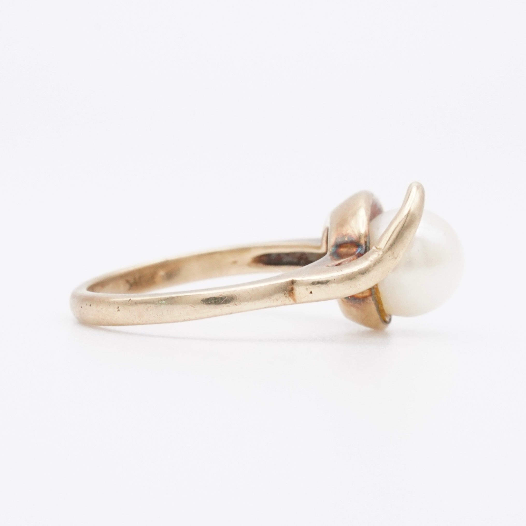 Vintage Pearl Ring in 10K Gold