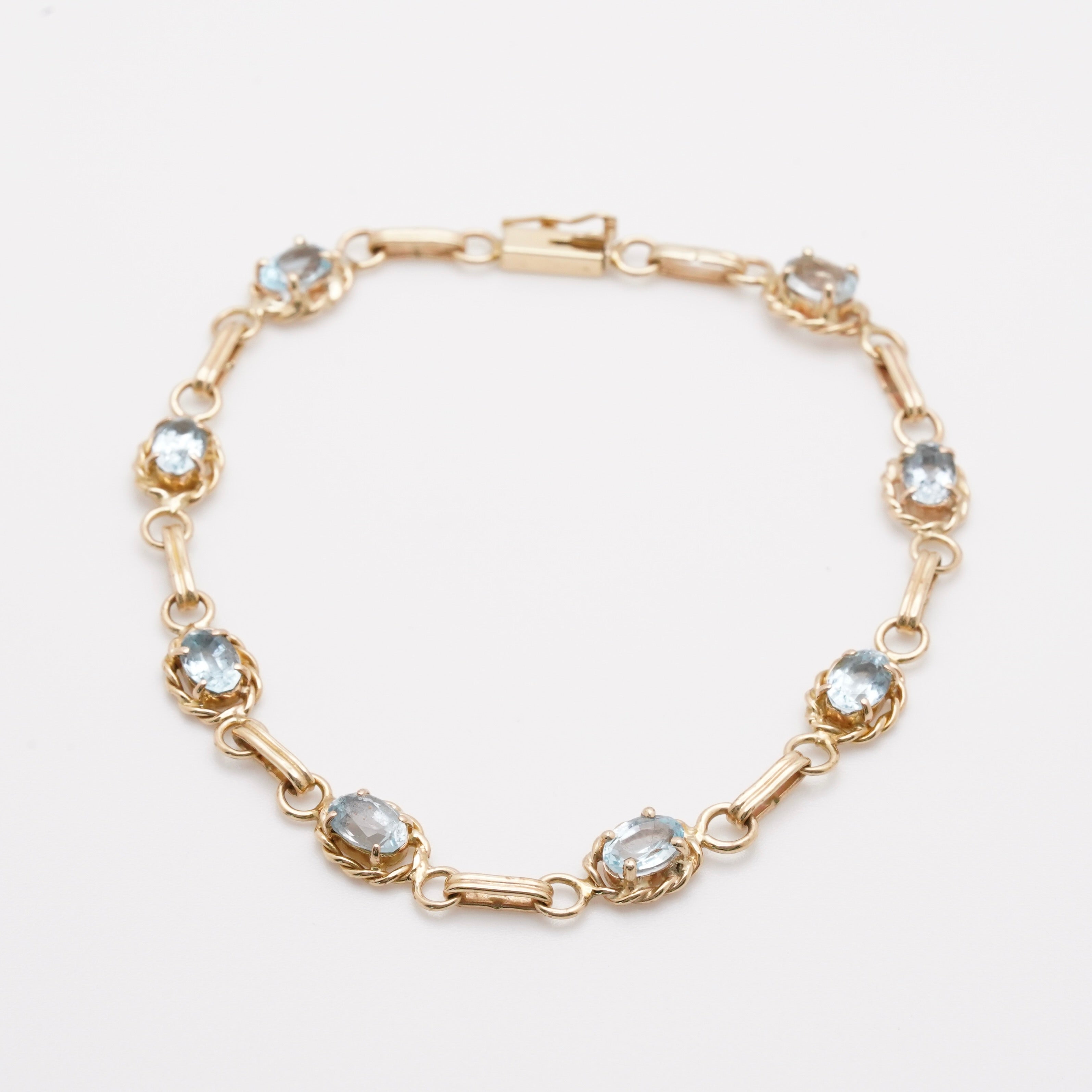 Vintage Blue Topaz Bracelet in 14k Gold