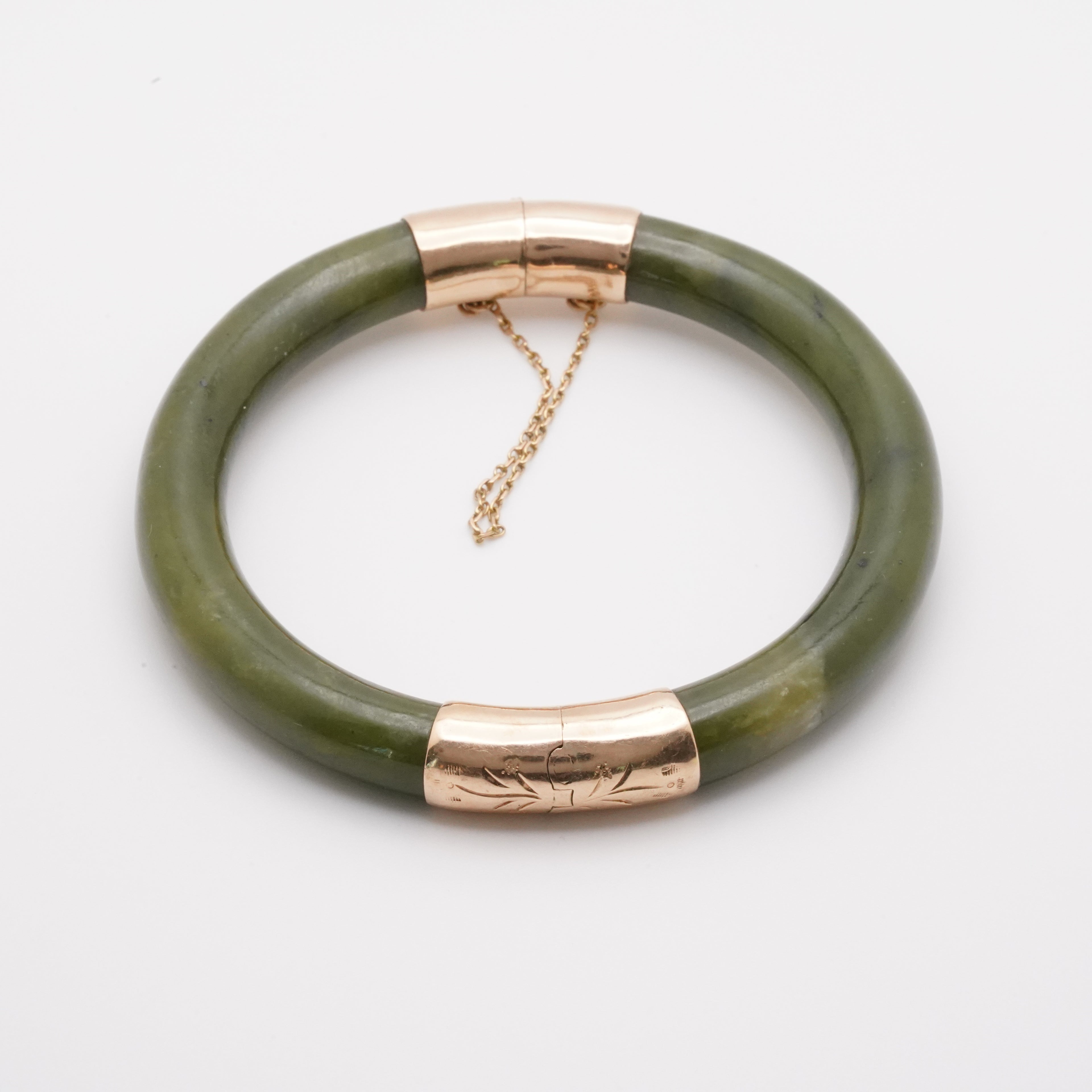 Vintage Nephrite Jade Bangle Bracelet in 14K Gold